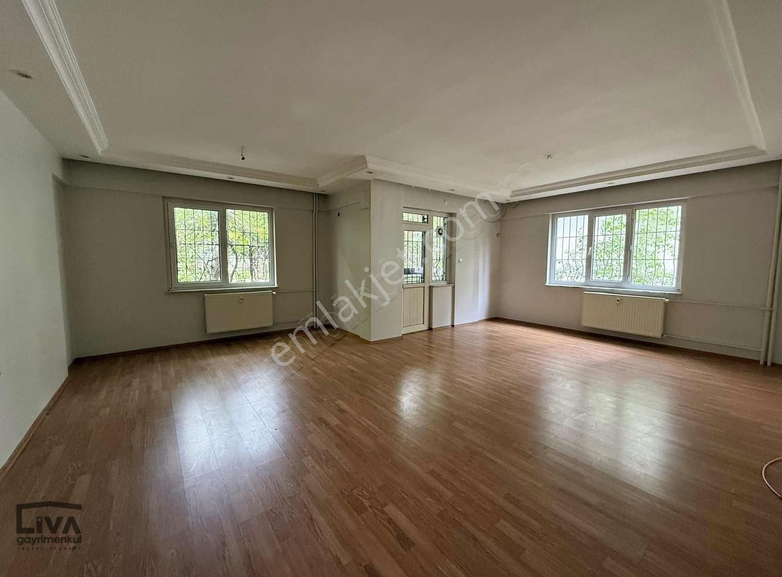 Liva'dan Foruma Yürüme Mesafesinde 3+1 170 M2 Kiralık Daire