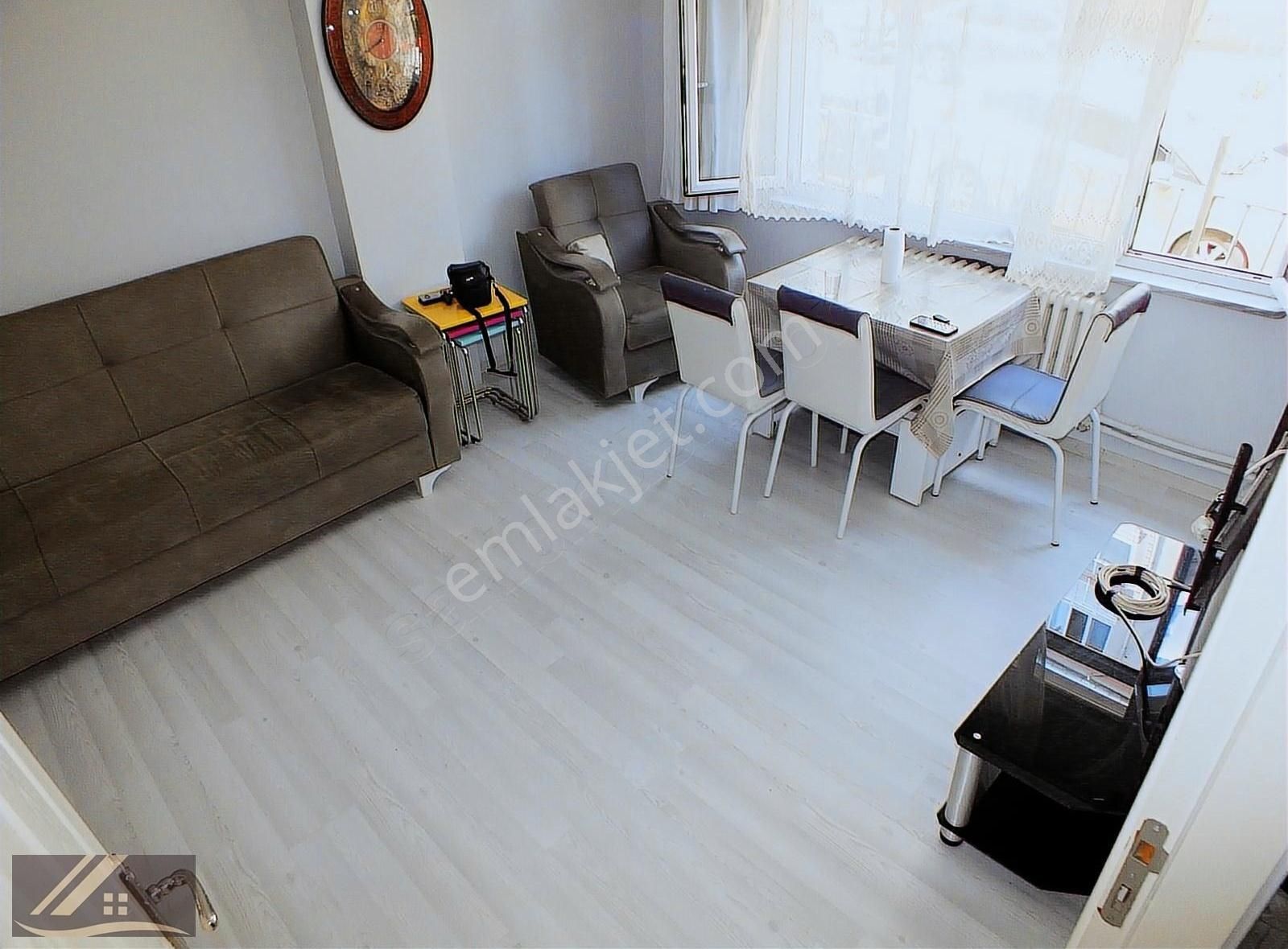 Mislife'tan Alperen Caddesine Komşu Yüksek Giriş 100 M2 3+1