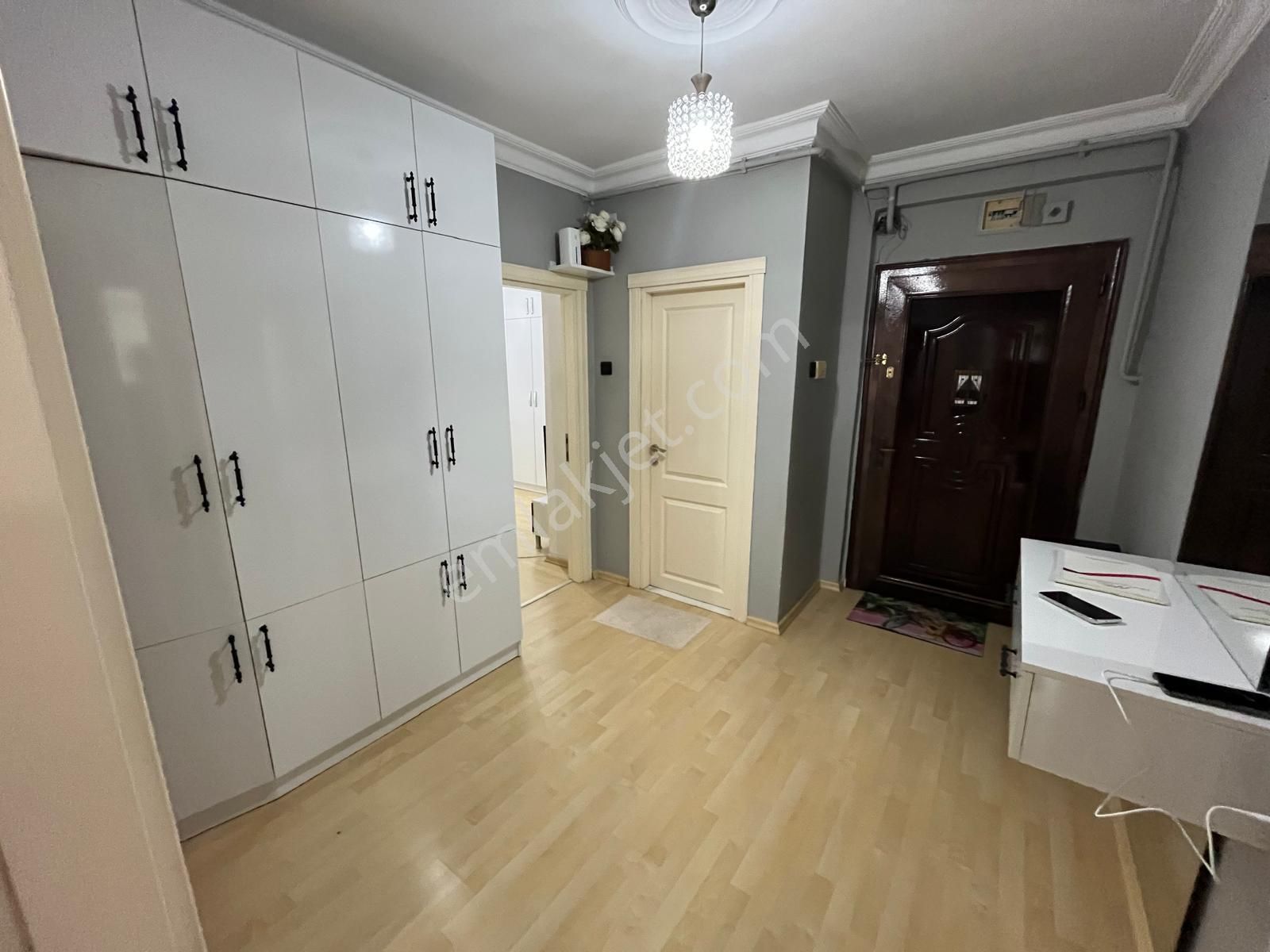 Ergünden Gazi'de Sahile Yakın Doğalgaz Asansörlü Geniş 3+1 Daire - Görsel 10