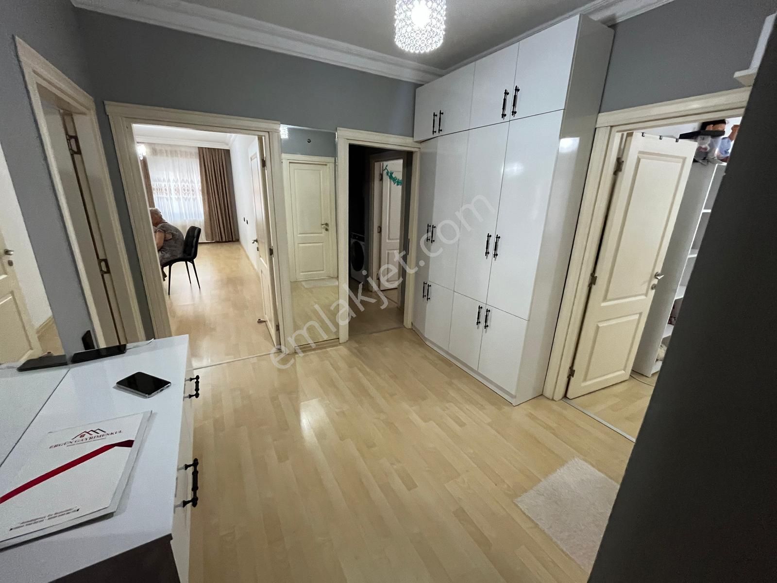 Ergünden Gazi'de Sahile Yakın Doğalgaz Asansörlü Geniş 3+1 Daire - Görsel 9