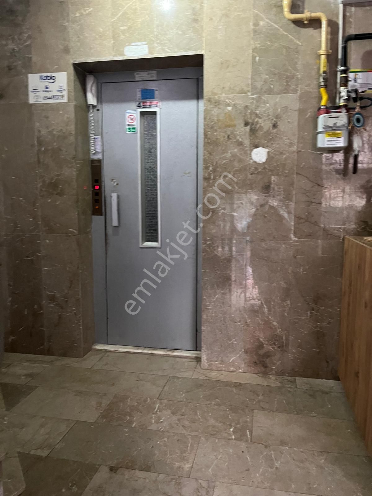 Ergünden Gazi'de Sahile Yakın Doğalgaz Asansörlü Geniş 3+1 Daire - Görsel 26