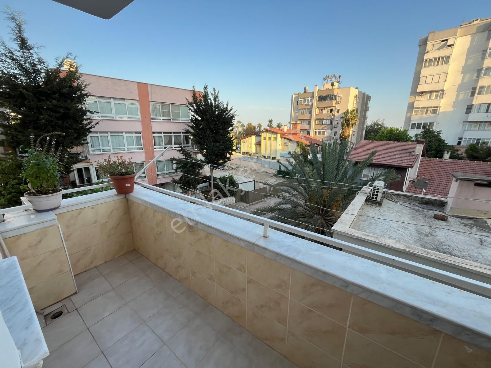 Ergünden Gazi'de Sahile Yakın Doğalgaz Asansörlü Geniş 3+1 Daire - Görsel 25