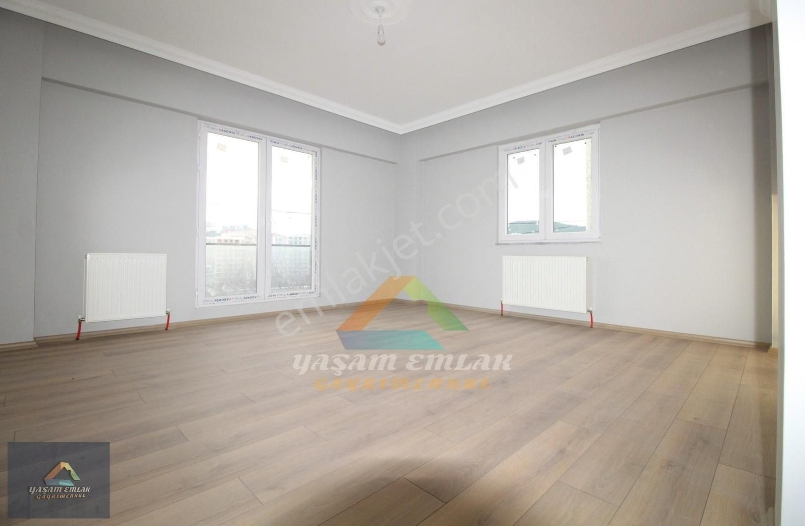 Yaşam'dan Velibaba'da İskanlı Boş 3+1 Satılık Daire