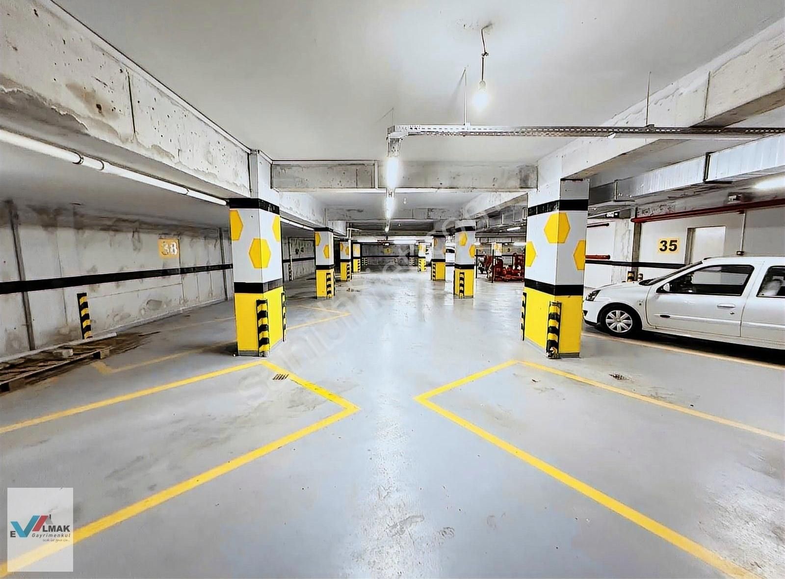 Evalmak'ta Site'de 3+1 Asansörlü Otoparklı Peysajlı Arakat Daire - Görsel 17