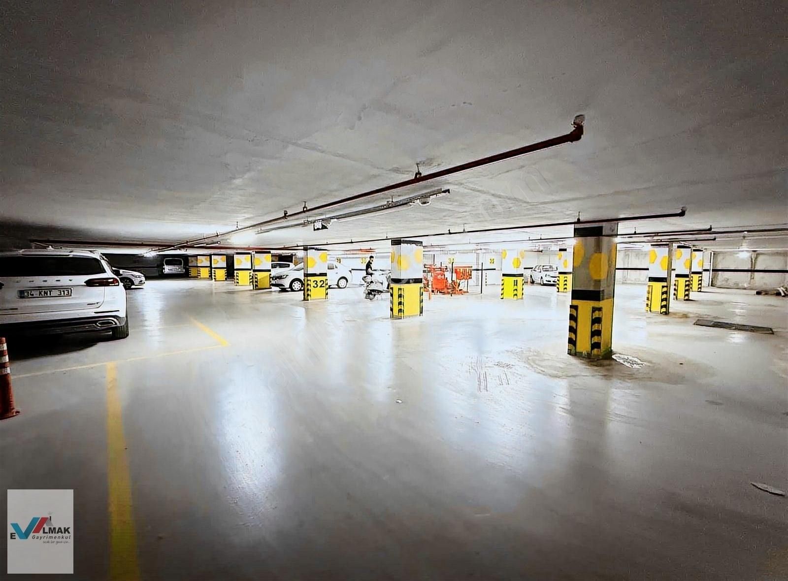 Evalmak'ta Site'de 3+1 Asansörlü Otoparklı Peysajlı Arakat Daire - Görsel 11