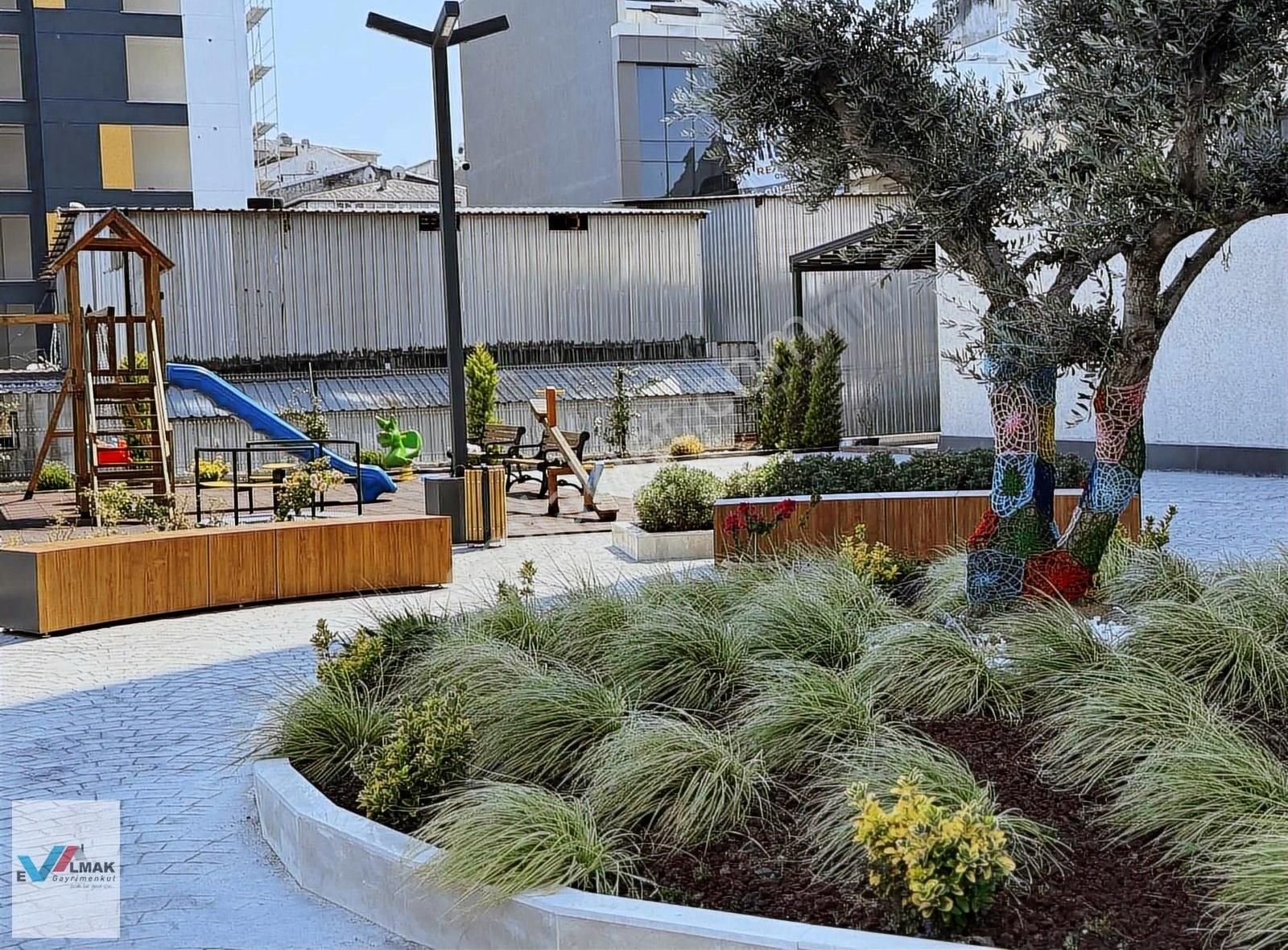 Evalmak'ta Site'de 3+1 Asansörlü Otoparklı Peysajlı Arakat Daire - Görsel 8