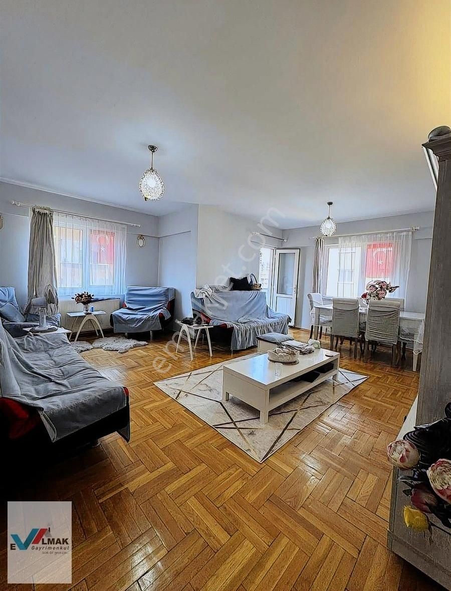 Evalmak'ta Yeni Yaşam Sitesi Ferah 3+1(130m2)satılık Daire
