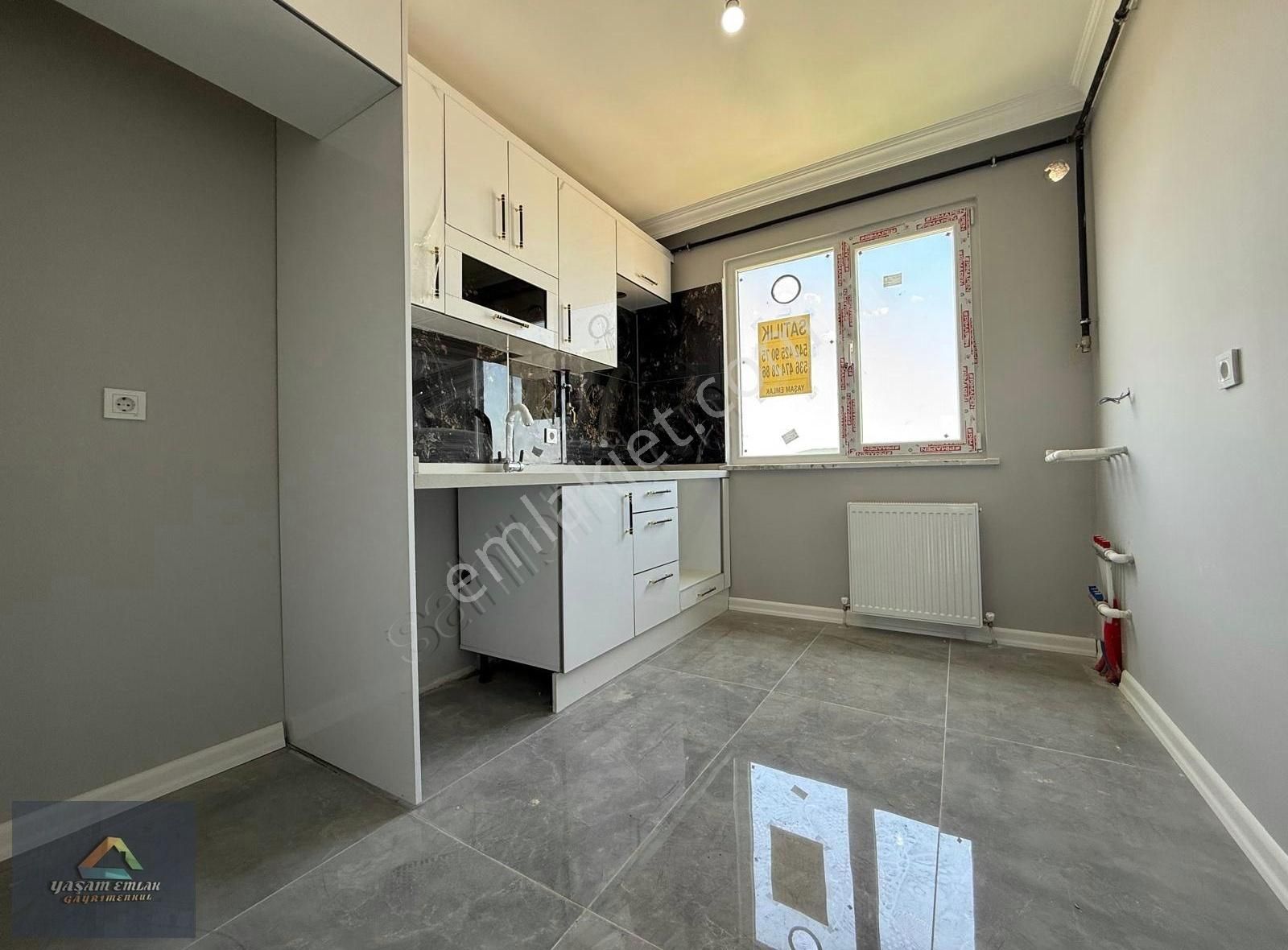 Yaşam'dan Hamidiye Mah. Caddeye Yakın Satılık Geniş Üst Dubleks