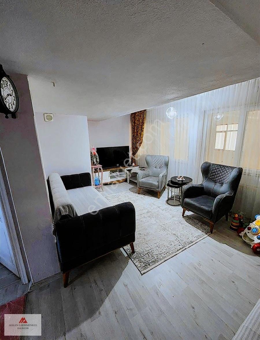 Beyoğlu Caddesi Üzerinde Hem Market Hem Evi Tek Fiyat - Görsel 2