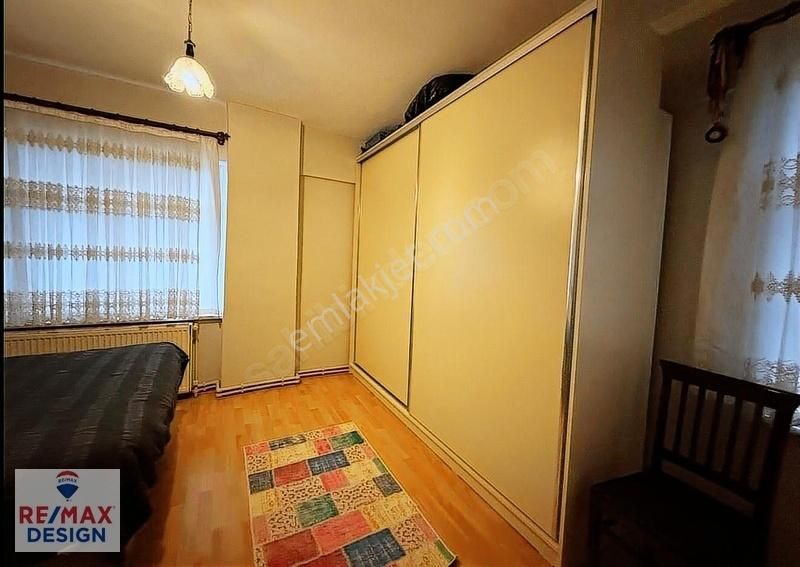 Remax Design Erenler Bağlar'da 3+1 Ana Yol Üzerinde 140m² Daire - Görsel 3