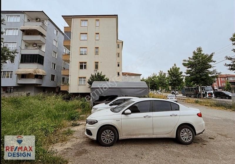 Remax Design Erenler Bağlar'da 3+1 Ana Yol Üzerinde 140m² Daire - Görsel 5