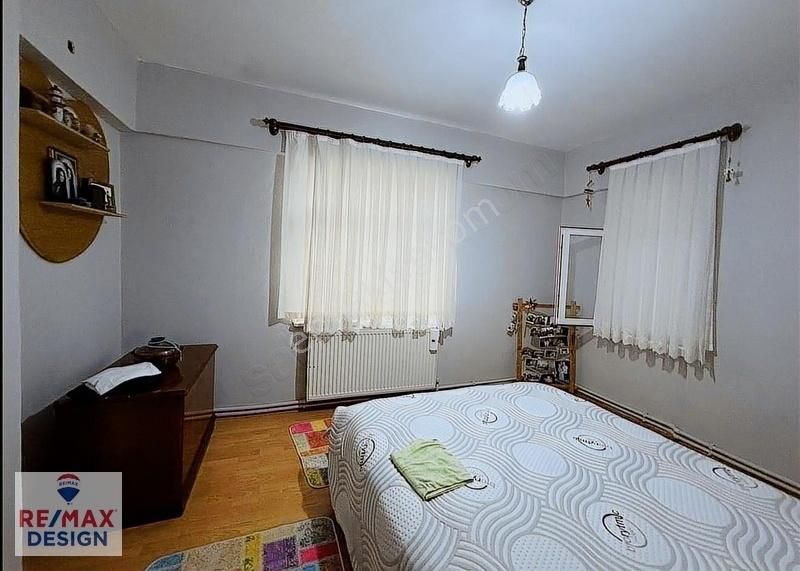 Remax Design Erenler Bağlar'da 3+1 Ana Yol Üzerinde 140m² Daire - Görsel 25