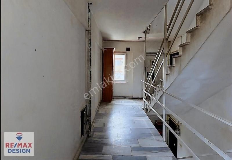 Remax Design Erenler Bağlar'da 3+1 Ana Yol Üzerinde 140m² Daire - Görsel 6