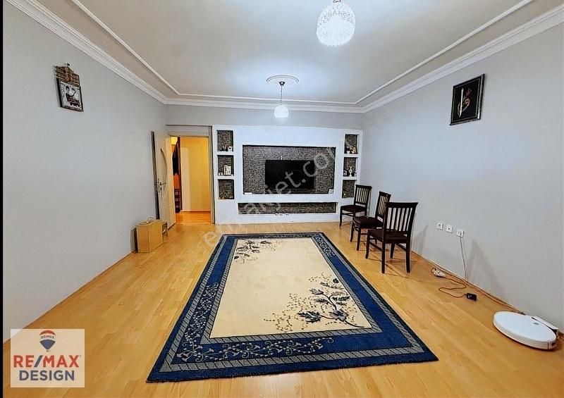 Remax Design Erenler Bağlar'da 3+1 Ana Yol Üzerinde 140m² Daire - Görsel 12