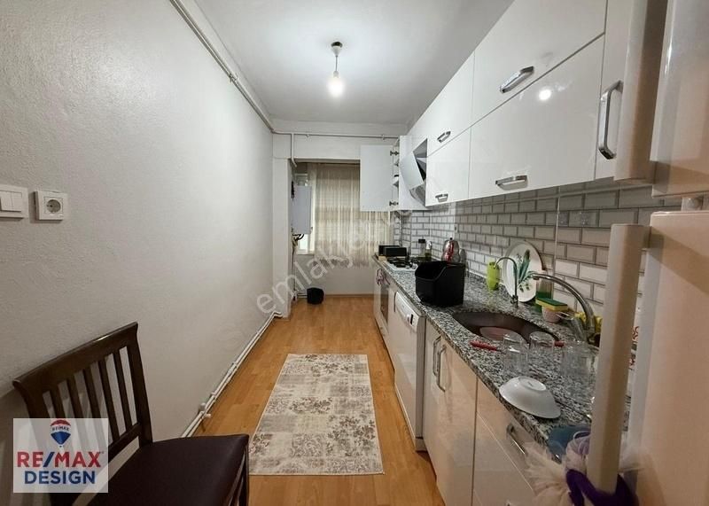 Remax Design Erenler Bağlar'da 3+1 Ana Yol Üzerinde 140m² Daire - Görsel 4