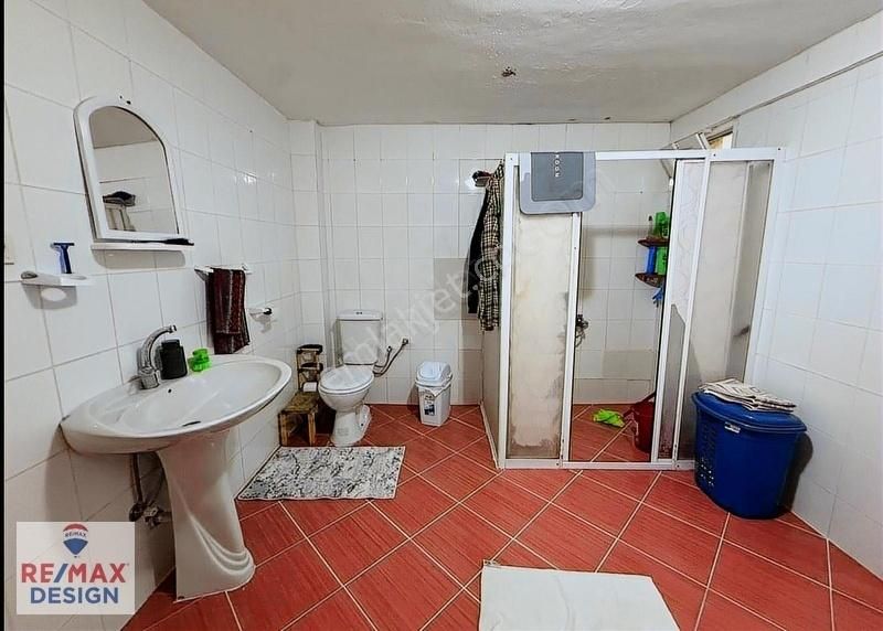 Remax Design Erenler Bağlar'da 3+1 Ana Yol Üzerinde 140m² Daire - Görsel 20