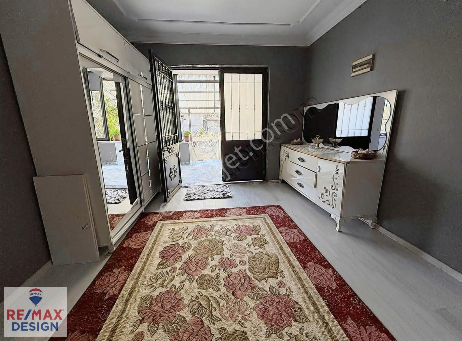 Remax Design Erenler Pirahmetler 2000m2 De Satılık Müstakil Ev - Görsel 12