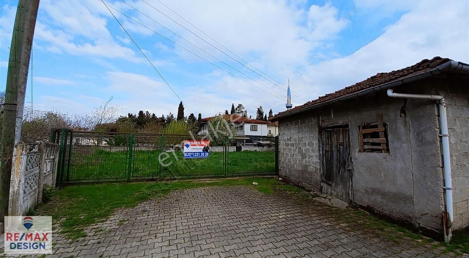 Remax Design Erenler Pirahmetler 2000m2 De Satılık Müstakil Ev - Görsel 14