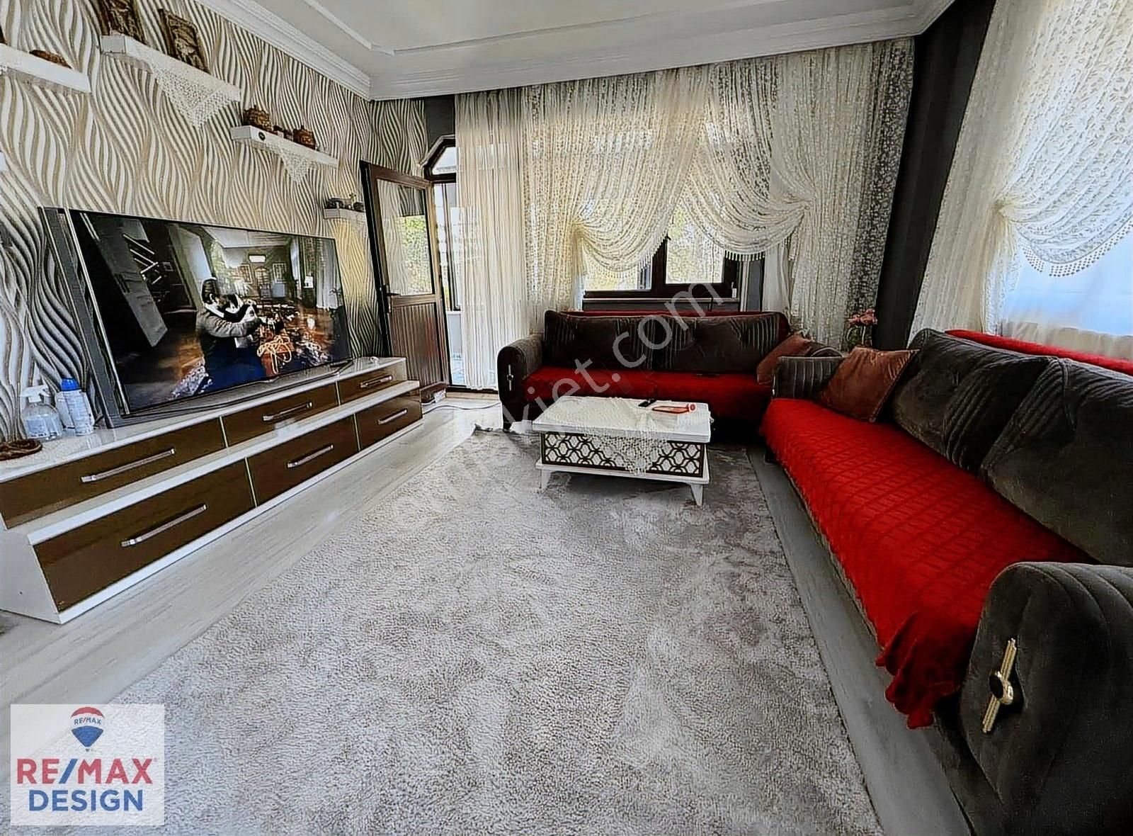 Remax Design Erenler Pirahmetler 2000m2 De Satılık Müstakil Ev - Görsel 28