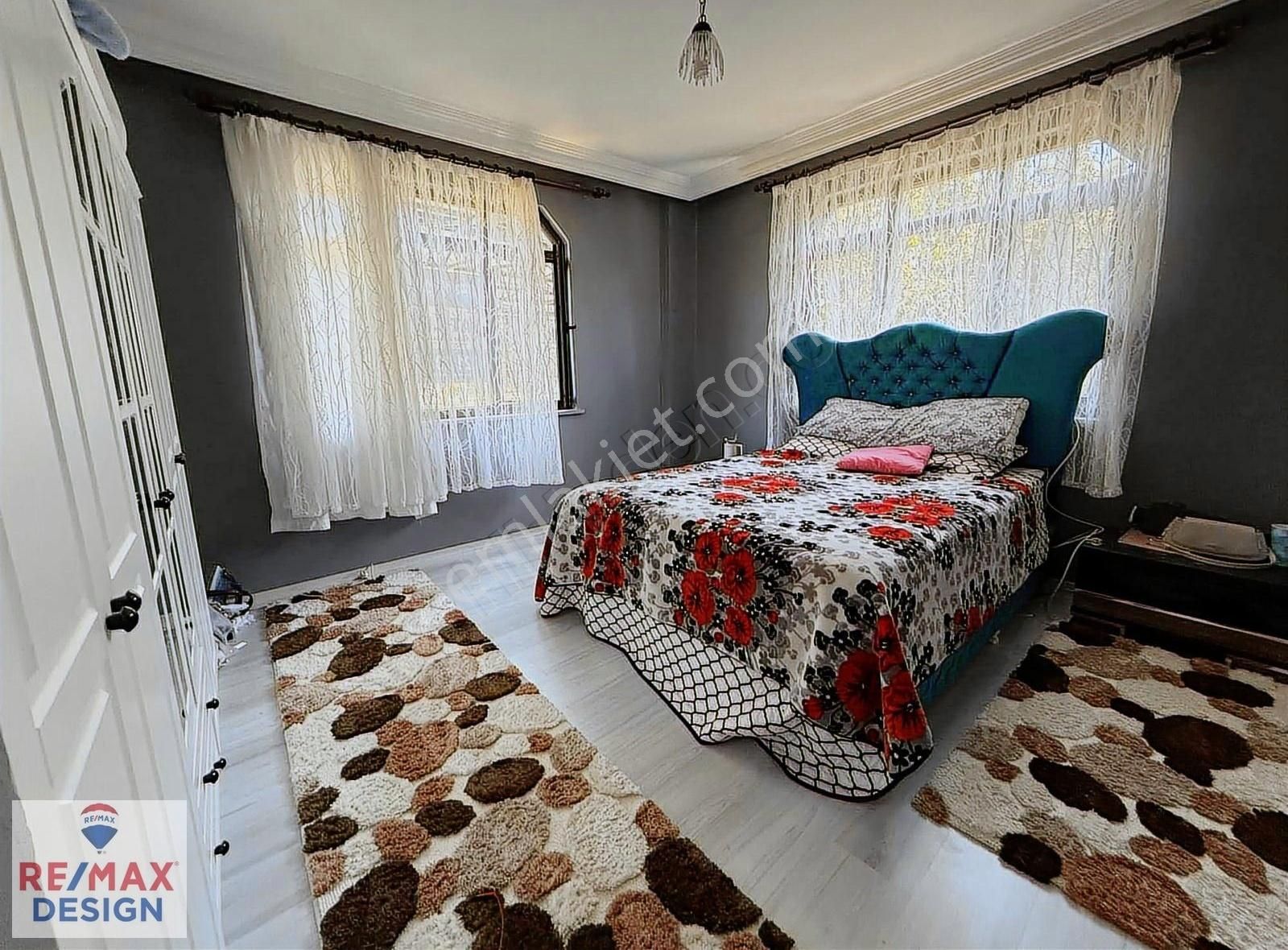 Remax Design Erenler Pirahmetler 2000m2 De Satılık Müstakil Ev - Görsel 10