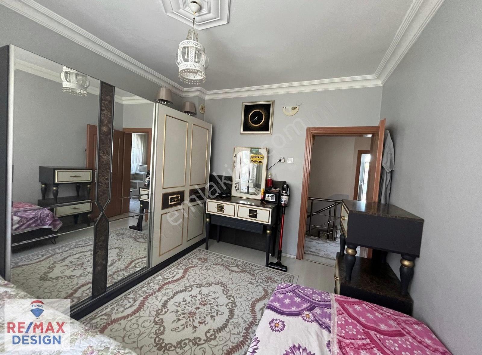 Remax Design Umutkent'te Satılık 3+1 Viilla - Görsel 34