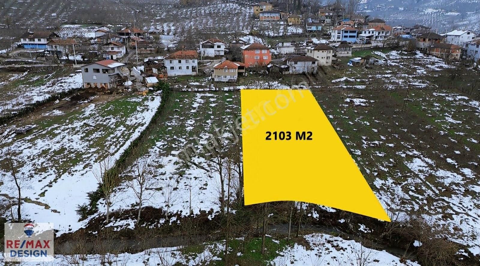 Düzce Merkez Kemerkasım Mahallesinde 2103 M2 Arsa