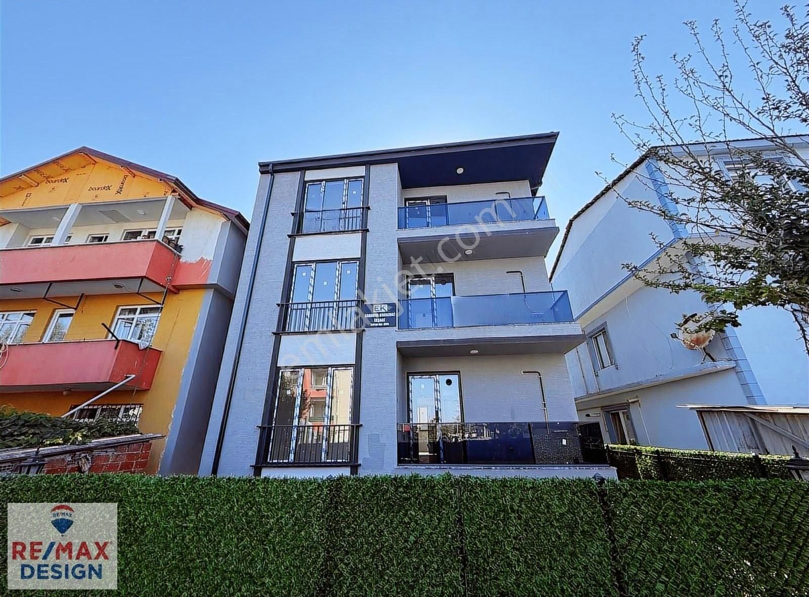 Remax Desıgn Erenler'de Kiralık Sıfır 2+1 Daire