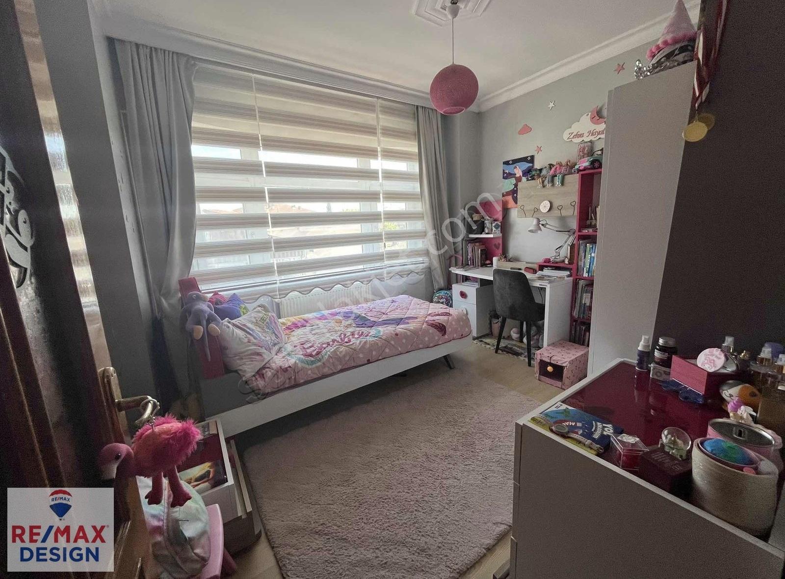 Remax Desıgn Adapazarı Merkezde Satılık 3+1 Daire - Görsel 4