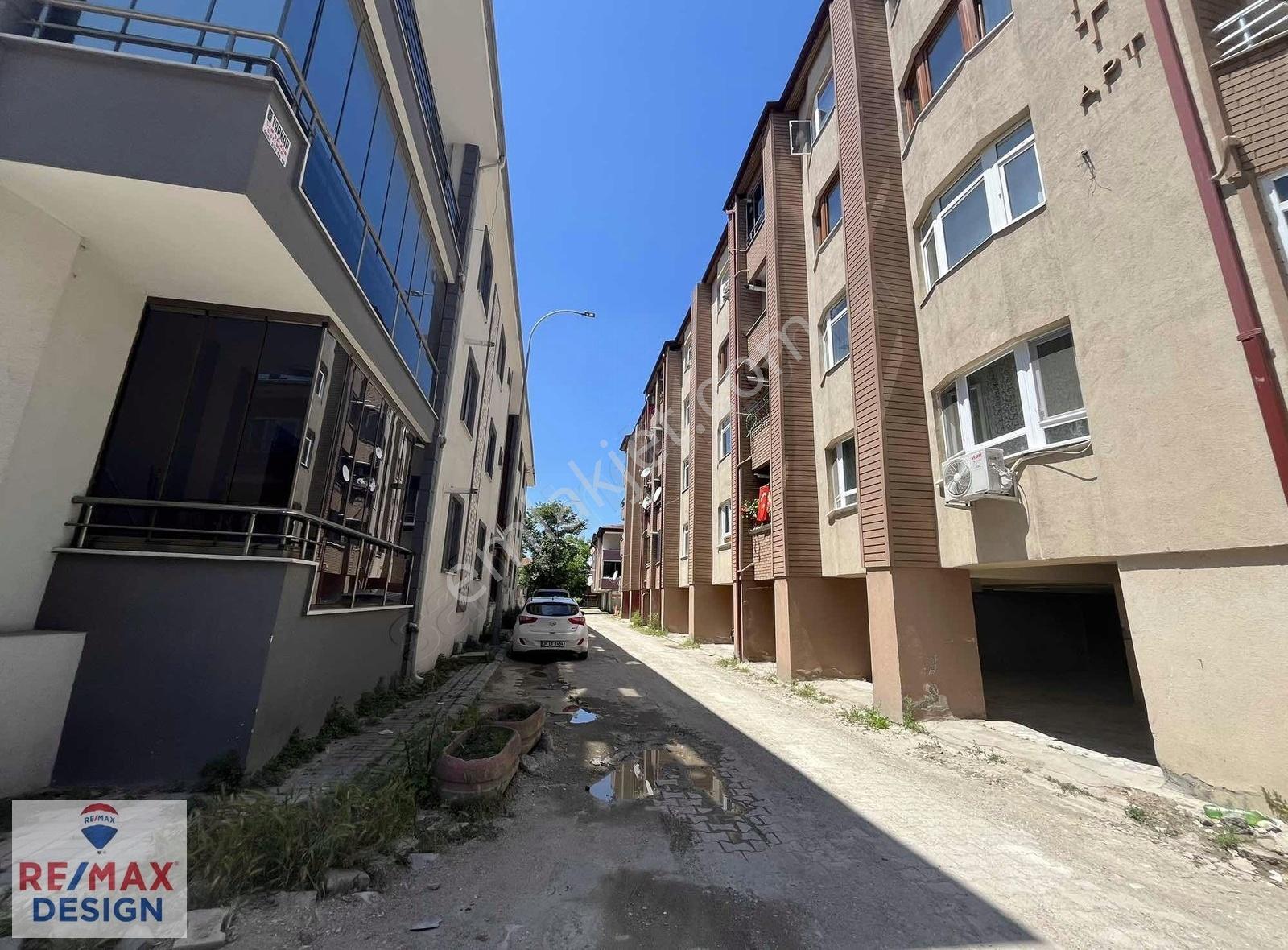 Remax Desıgn Adapazarı Merkezde Satılık 3+1 Daire - Görsel 18