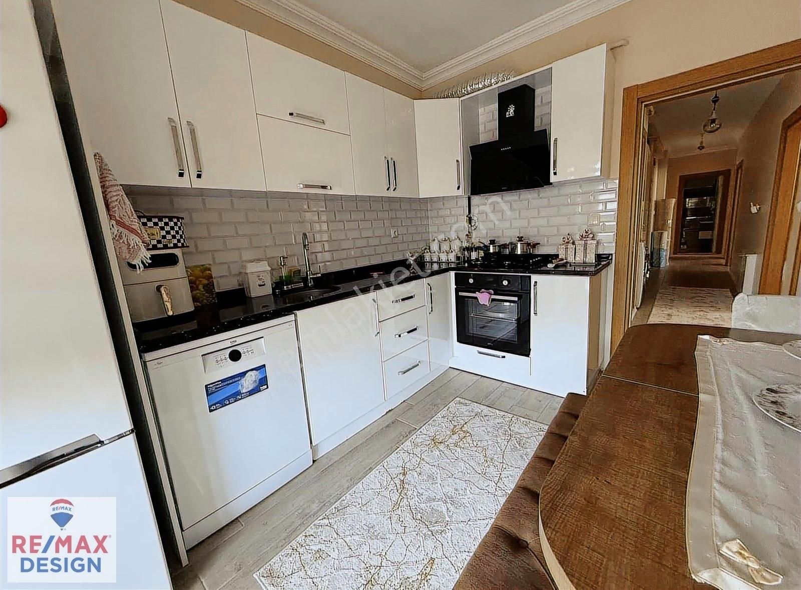 Remax Design Den Erenler Edeler Yani Satılık 3+1 Daire - Görsel 19