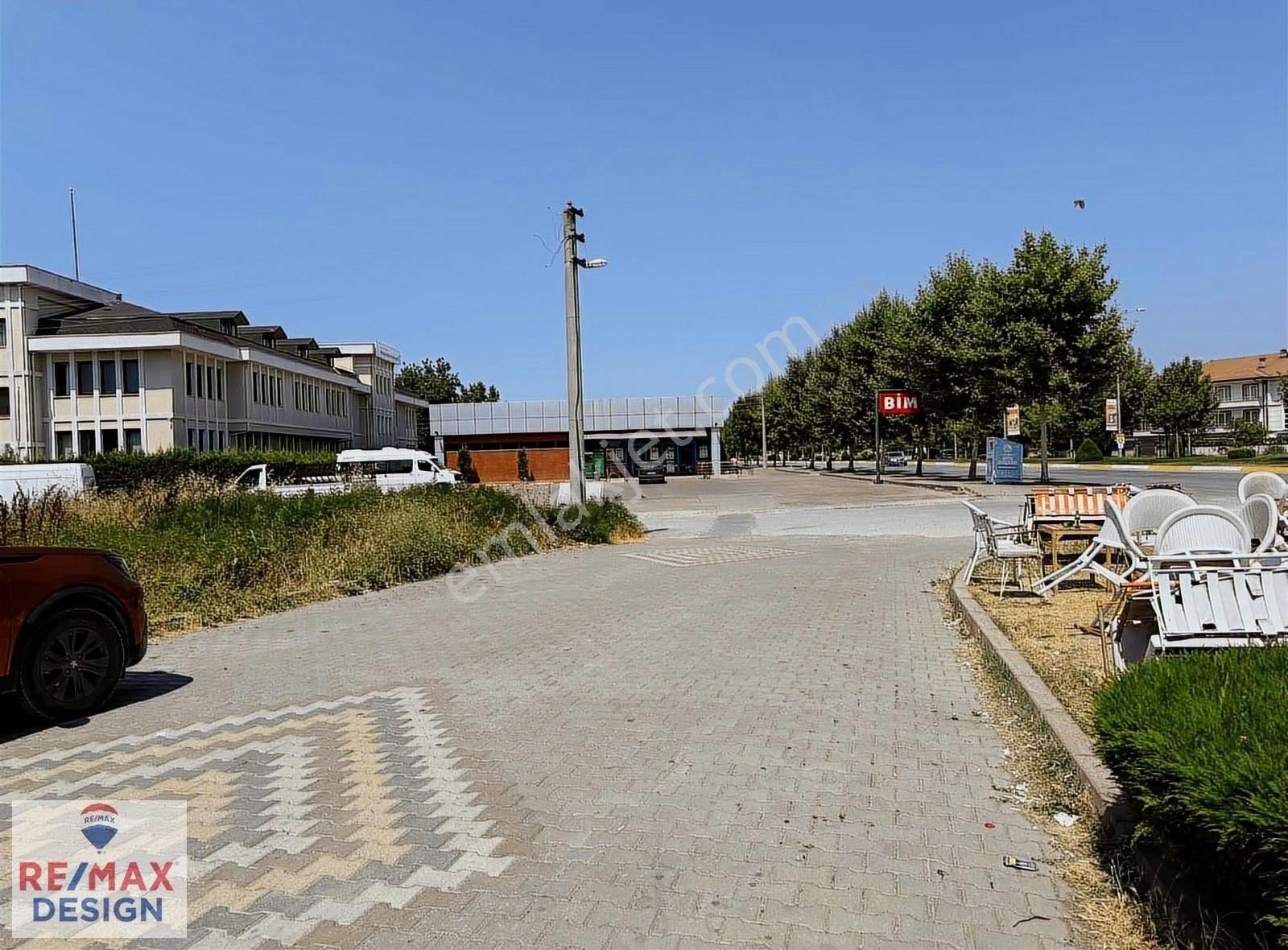 Remax Design Den Erenler Edeler Yani Satılık 3+1 Daire - Görsel 22