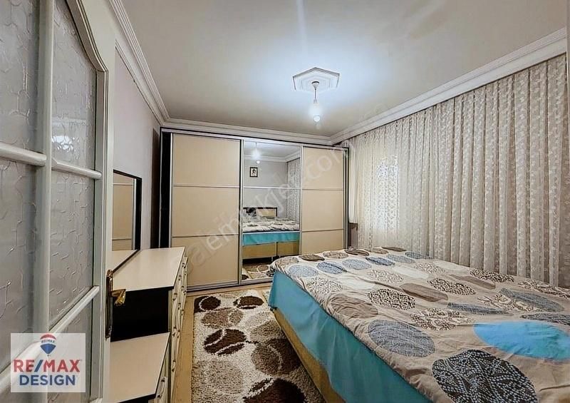 Yazlık'ta 323 M² Arsa İçinde 2 Katlı Bahçeli Müstakil Ev Ve Arsa - Görsel 9