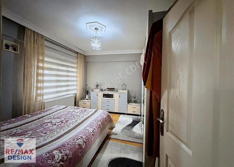 Yazlık'ta 323 M² Arsa İçinde 2 Katlı Bahçeli Müstakil Ev Ve Arsa - Görsel 29