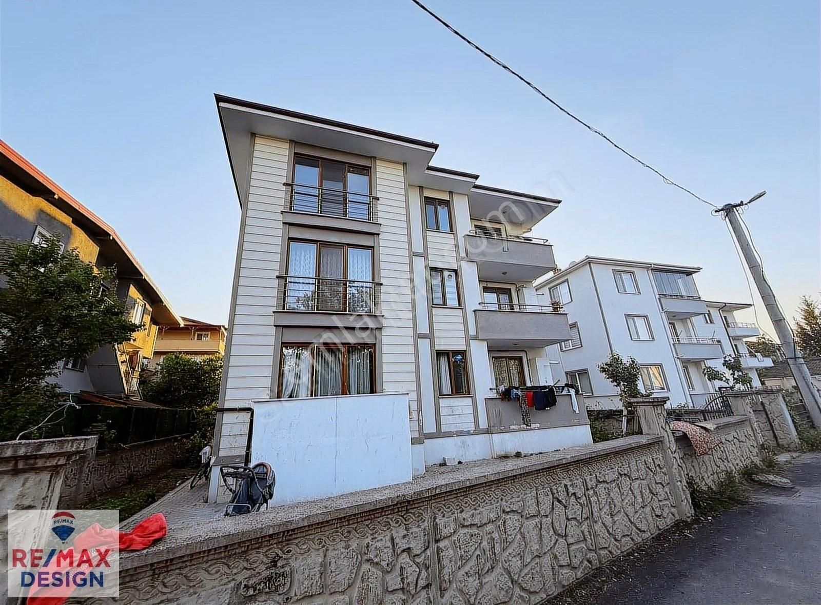 Remax Desıgn Erenler'de Kiralık Daire