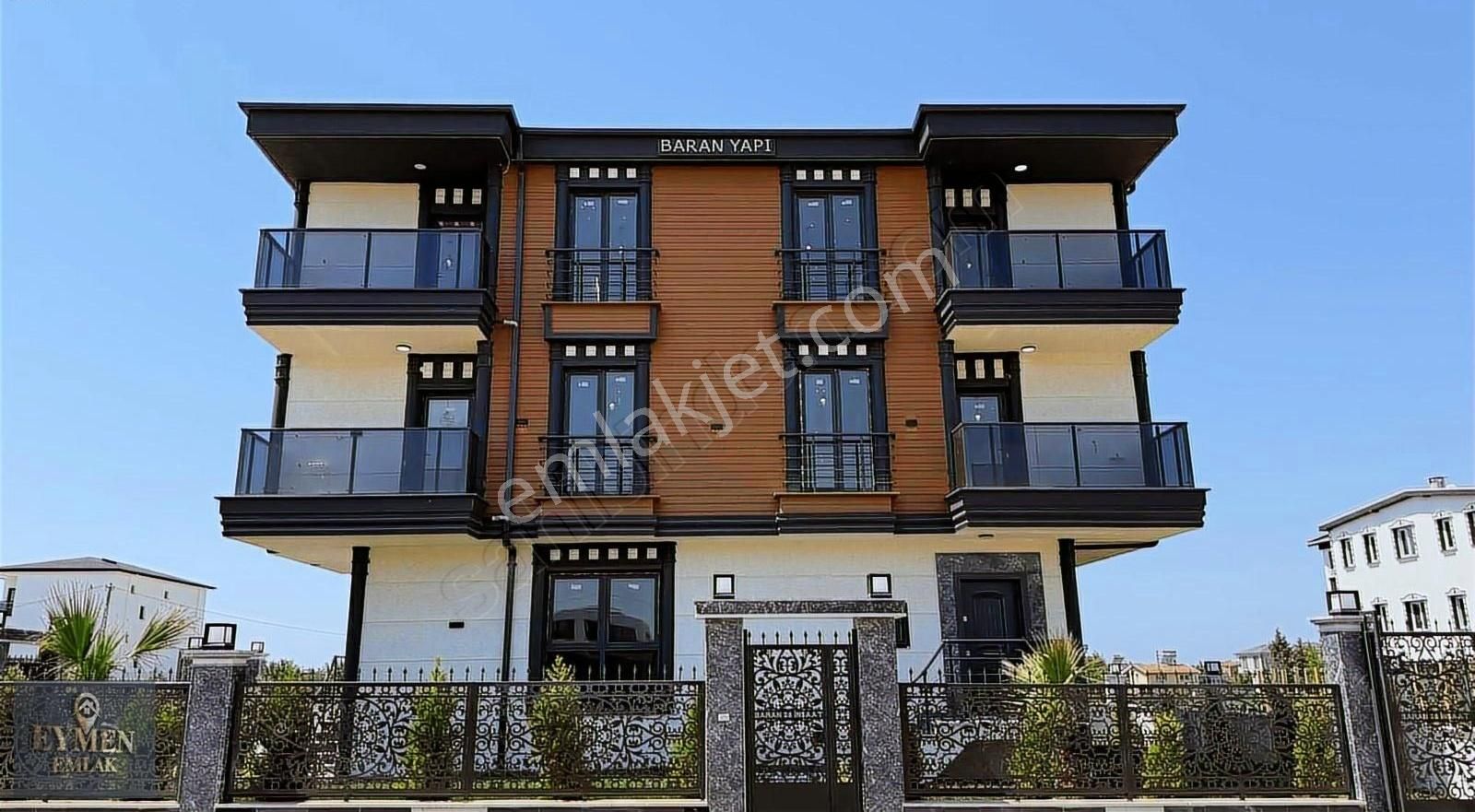 Eymen Emlak Yeniçiflik Merkezde Ultura Lüx Yerden Isıtmalı Villa - Görsel 24