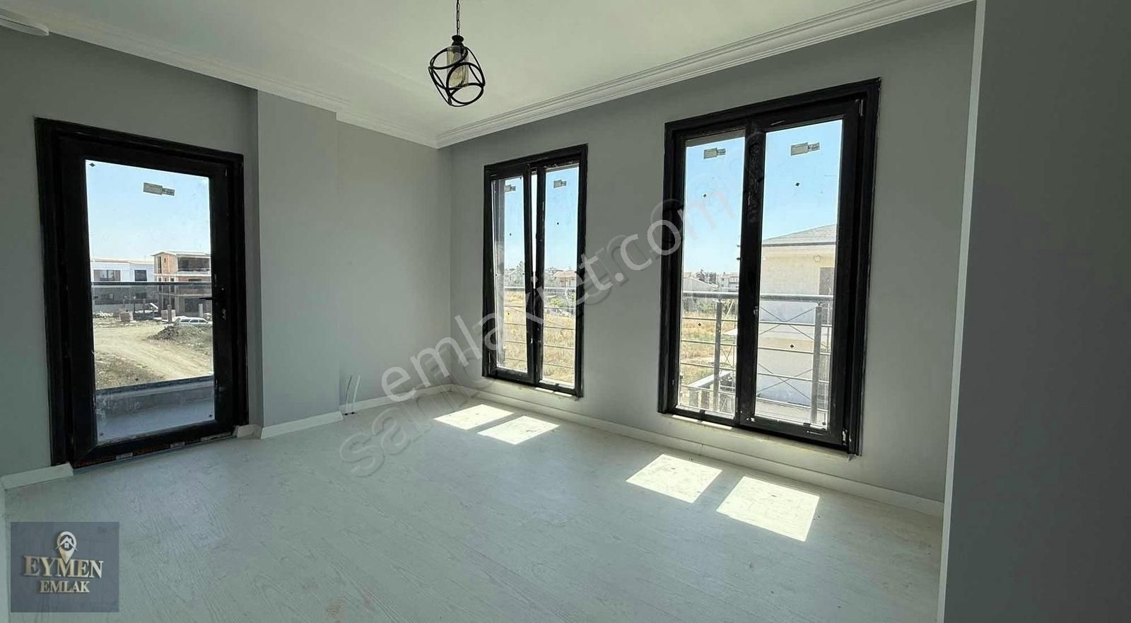 Eymen Emlak Yeniçiflik Merkezde Ultura Lüx Yerden Isıtmalı Villa - Görsel 16