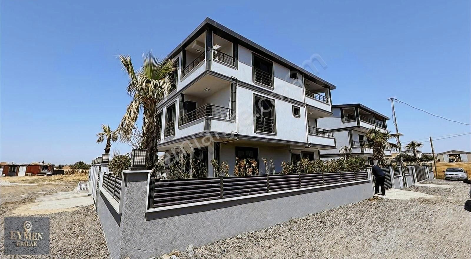 ▃▅▇ Eymen Emlak ▇▅▃ Yapıdan Geniş Bahçeli 4+1 Müstakil Villa