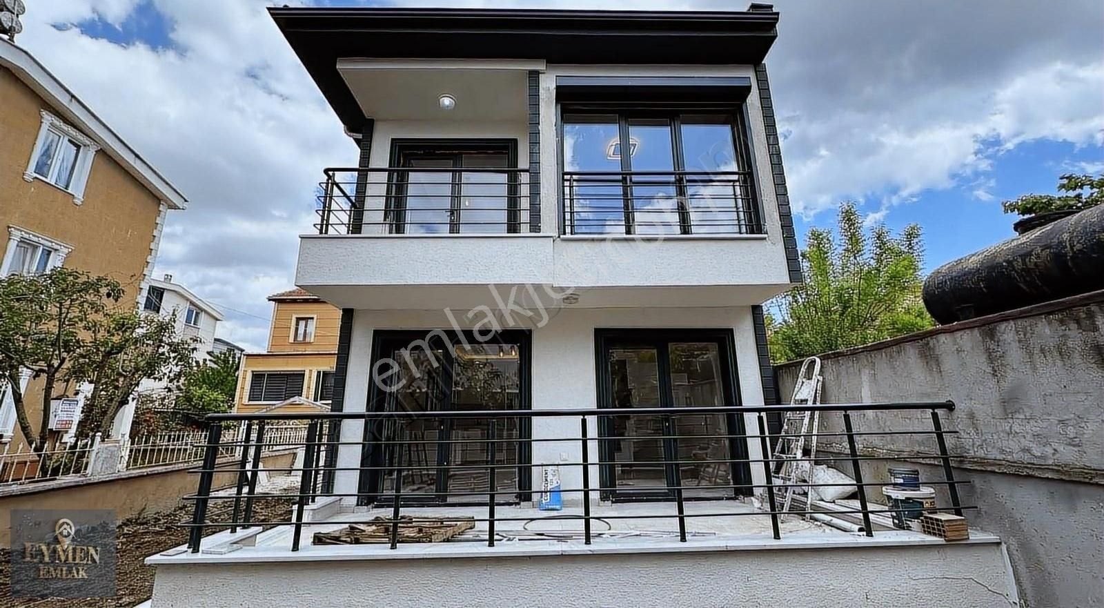 ▃▅▇ Eymen Emlak ▇▅▃denize 100 Metre Mesafesinde İskanlı Villa