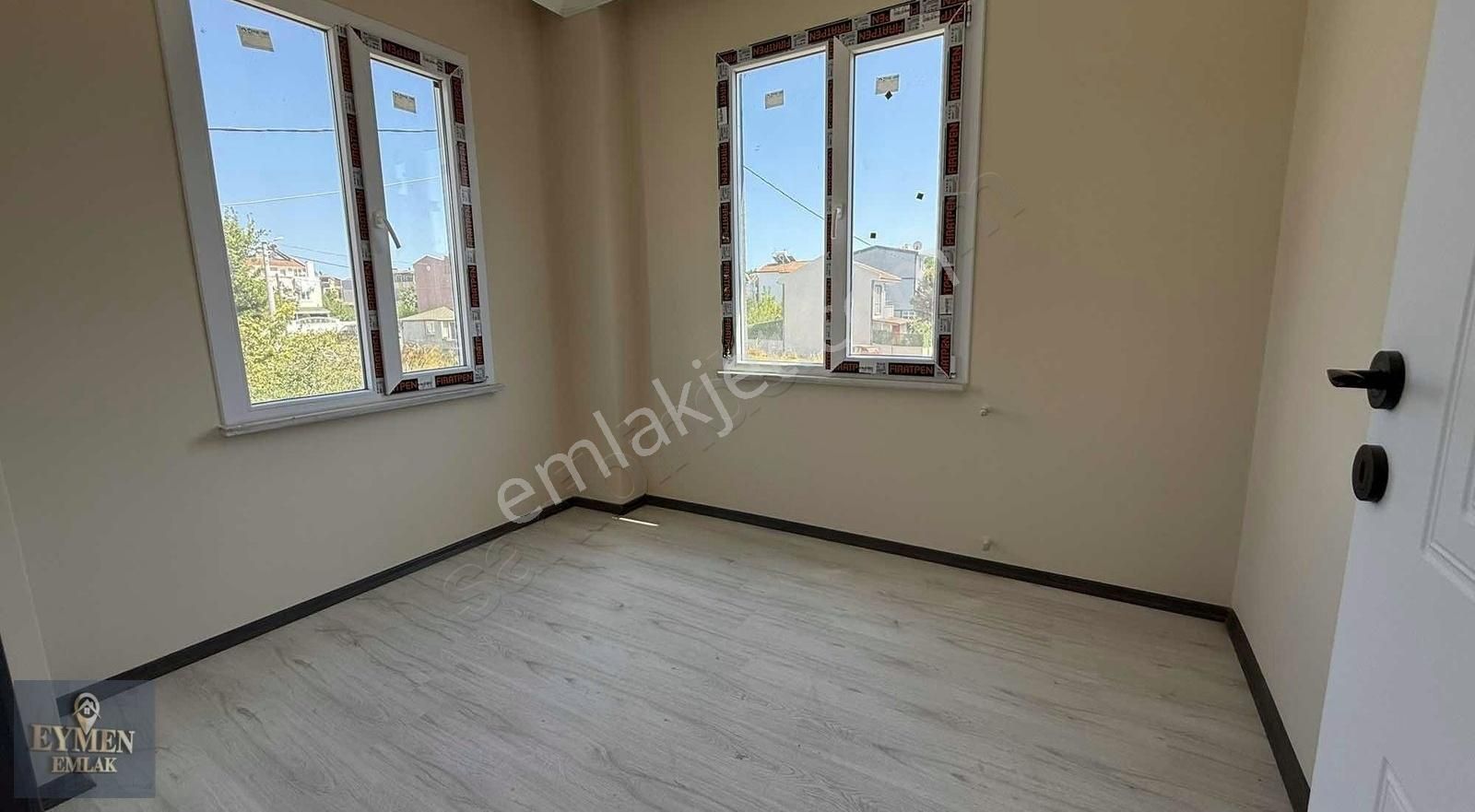 ▃▅▇ Eymen Emlak ▇▅▃ İskanlı Otoparklı Denize 150mesafesind Villa - Görsel 8