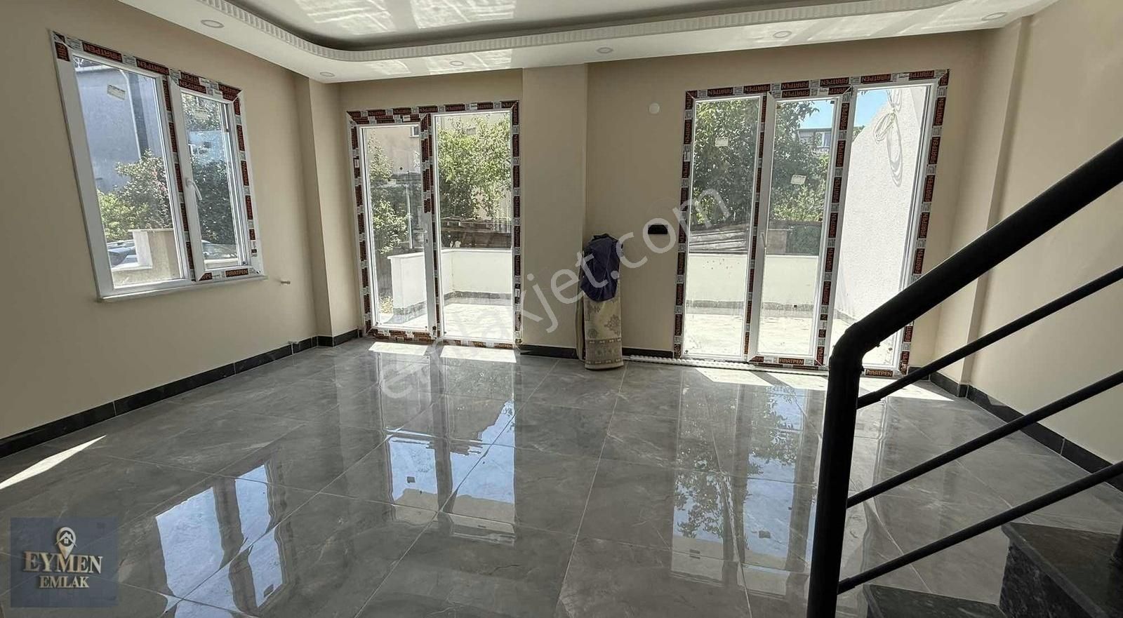 ▃▅▇ Eymen Emlak ▇▅▃ İskanlı Otoparklı Denize 150mesafesind Villa - Görsel 9