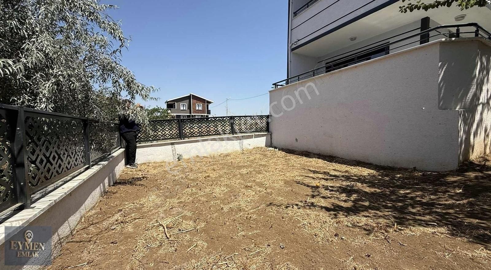 ▃▅▇ Eymen Emlak ▇▅▃ Geniş Bahçeli Merkezi Konumda İskanlı Villa - Görsel 9