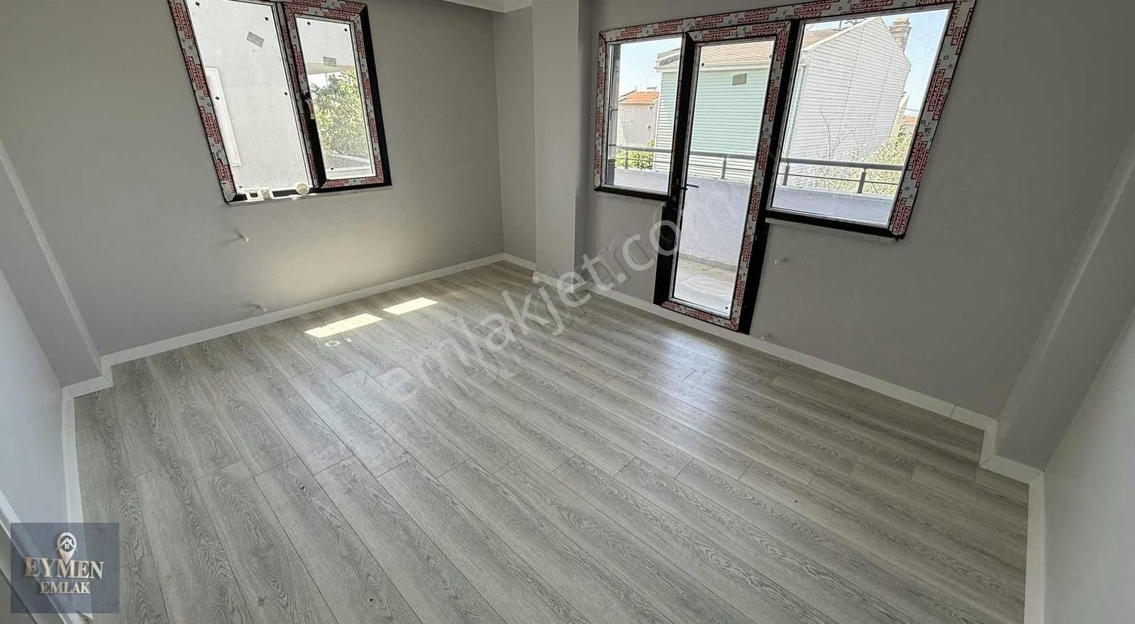 ▃▅▇ Eymen Emlak ▇▅▃ Geniş Bahçeli Merkezi Konumda İskanlı Villa - Görsel 8