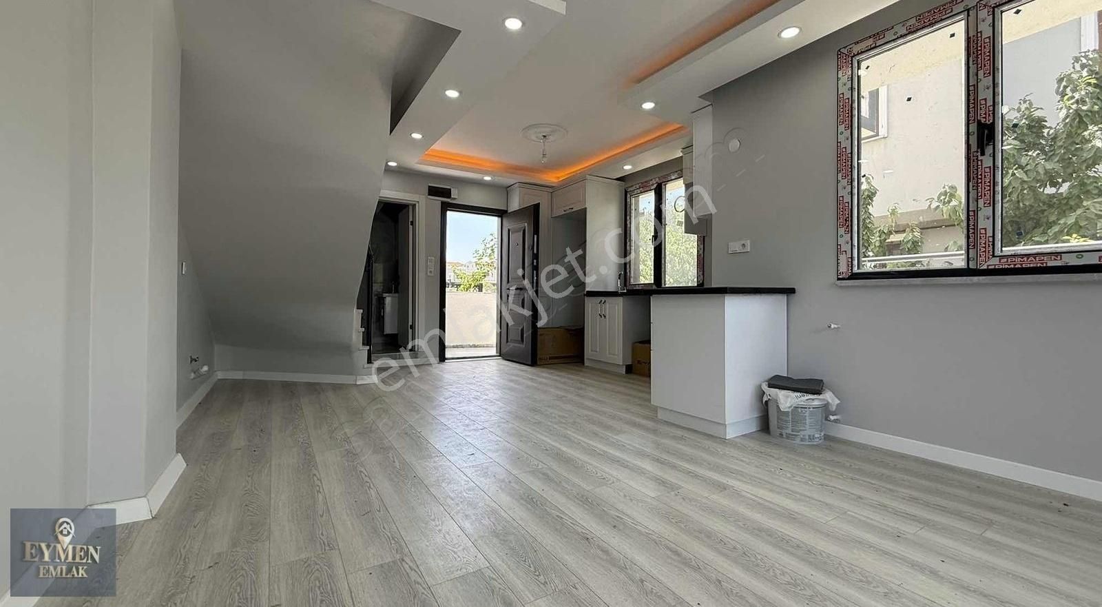 ▃▅▇ Eymen Emlak ▇▅▃ Geniş Bahçeli Merkezi Konumda İskanlı Villa - Görsel 2
