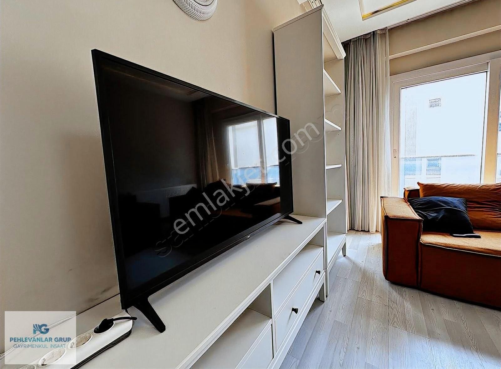 Pehlevanlar'dan Hazalkent Sitesinde Arakat Havuzlu 3+1 Daire - Görsel 3