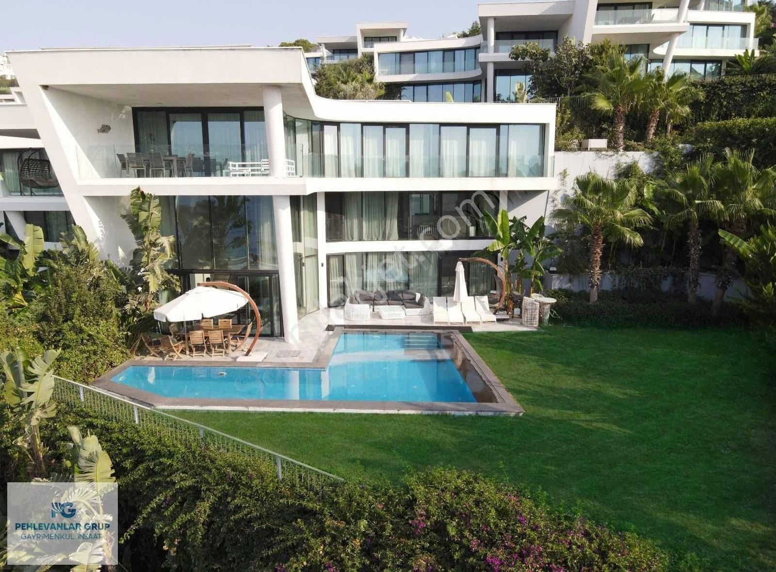 Bodrum Adabükü 5 Yıldızlı Otel Konsepti İçinde Denize Sıfır 4+1 - Görsel 3