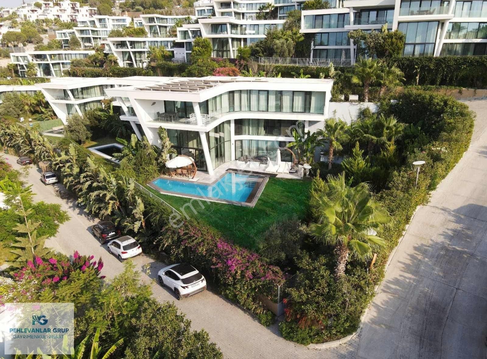 Bodrum Adabükü 5 Yıldızlı Otel Konsepti İçinde Denize Sıfır 4+1 - Görsel 5