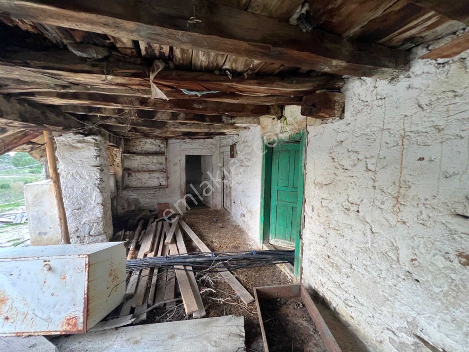 Milas Akkovanlık’ta 1.730 M² Tek Tapu Taş Ev Ve Bahçe - Görsel 19