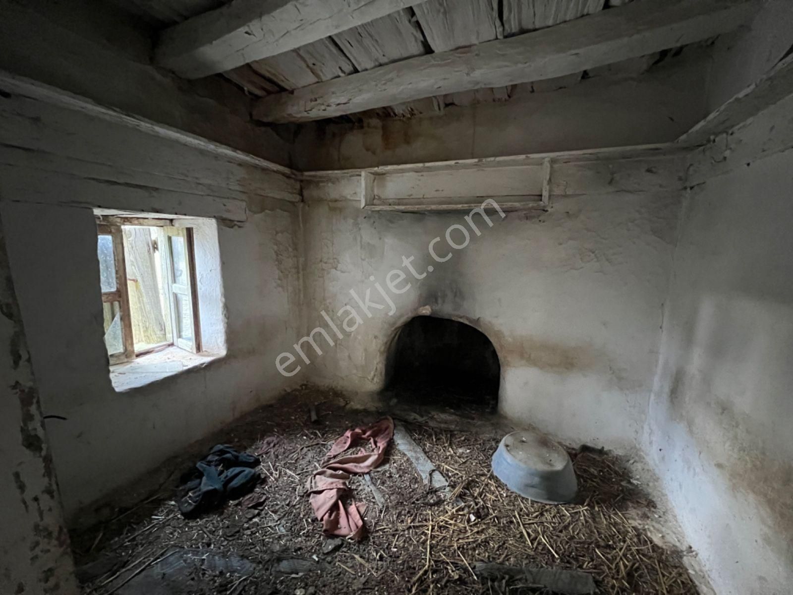 Milas Akkovanlık’ta 1.730 M² Tek Tapu Taş Ev Ve Bahçe - Görsel 16