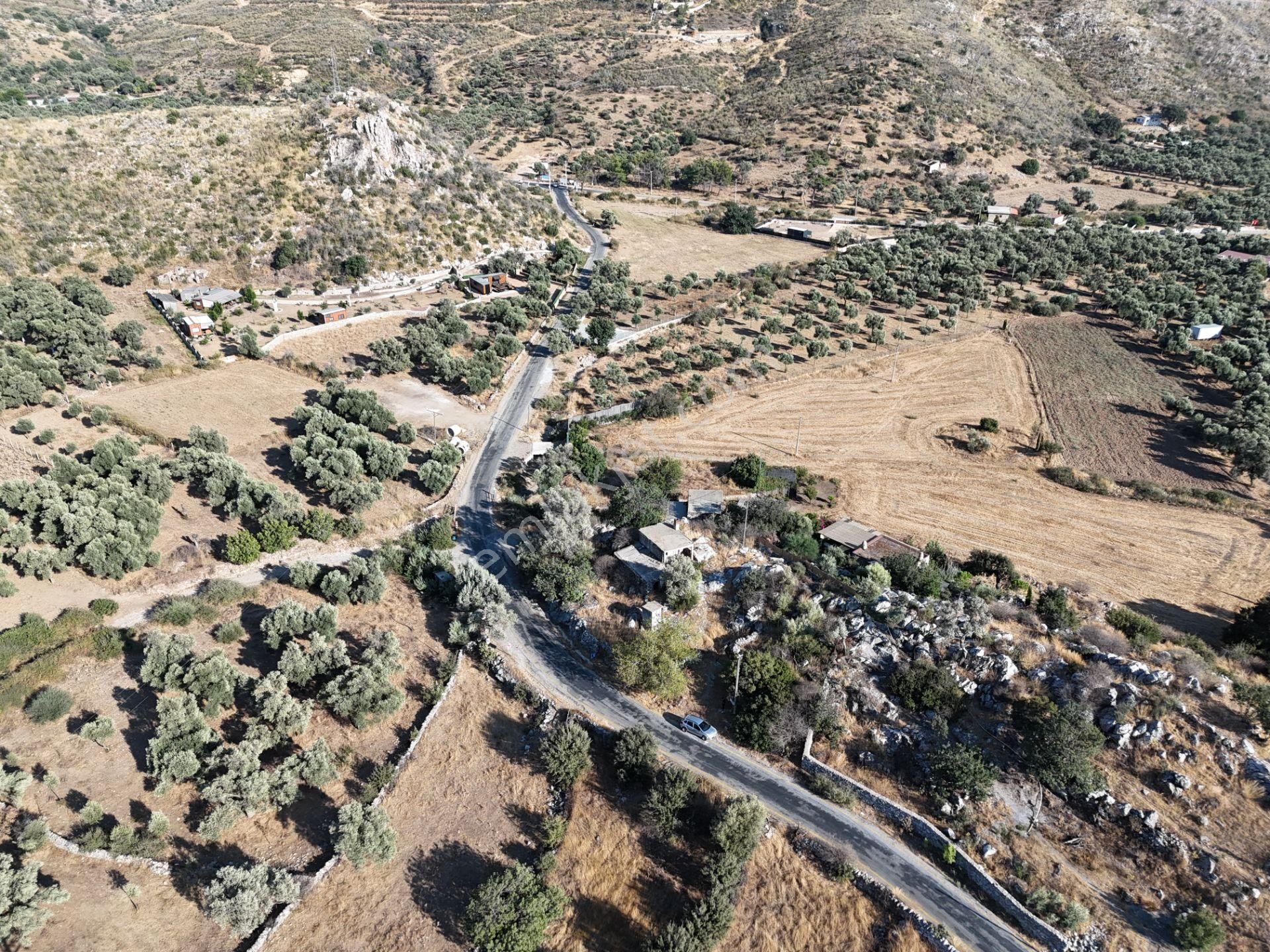 Milas Çökertmede Deniz Manzaralı Tapulu 800m2 Müstakil Ev - Görsel 11