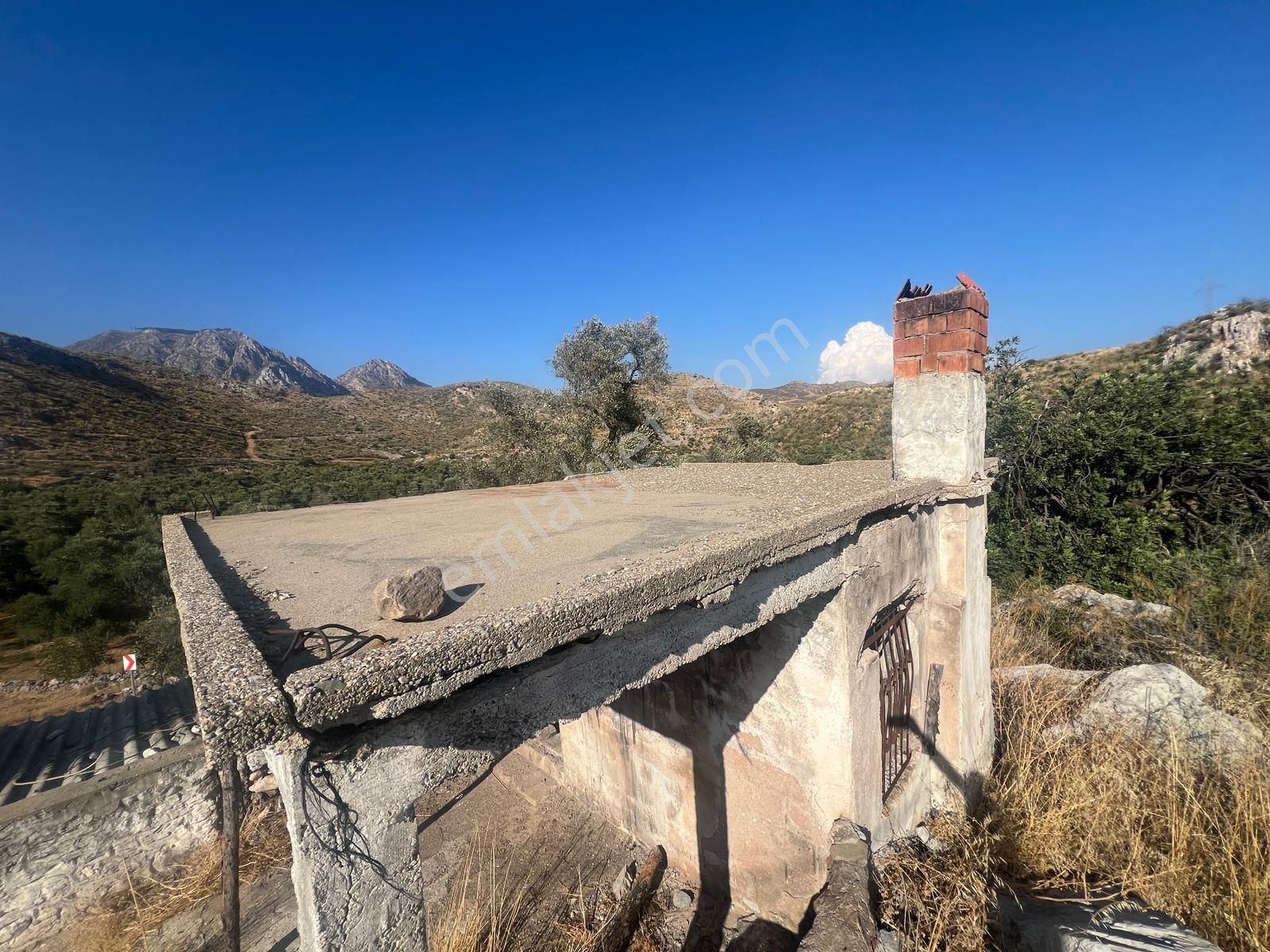 Milas Çökertmede Deniz Manzaralı Tapulu 800m2 Müstakil Ev - Görsel 32